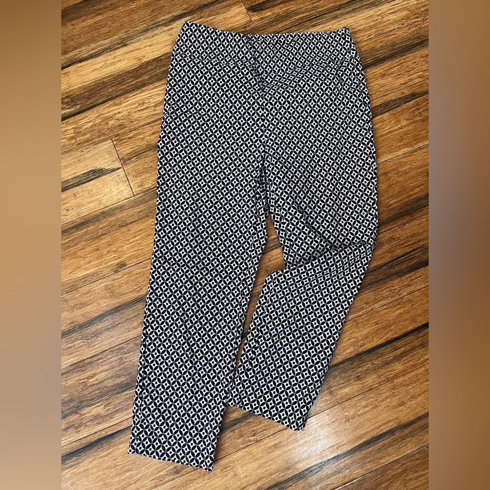 Grace Navy and White Casual Capri Pants